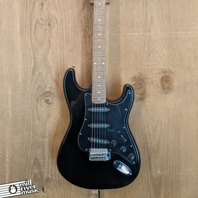 Vantage Stratocaster-Style Electric Guitar Black image 2