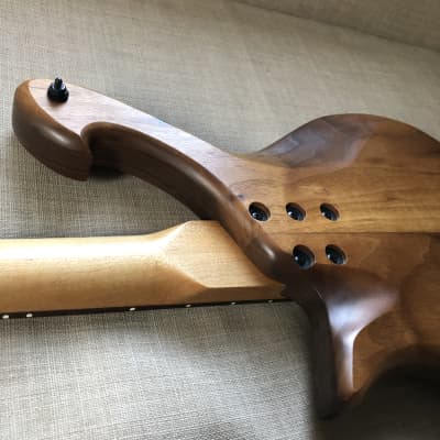 Birdsong Fusion - hand made short scale bass - 2010 - 4 string image 11