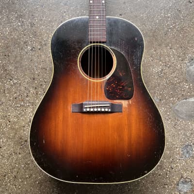 Gibson J-45 1950 Vintage Acoustic Guitar - Sunburst image 1