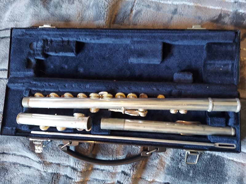 Yamaha YFL-221 Flute, Indonesia, with case