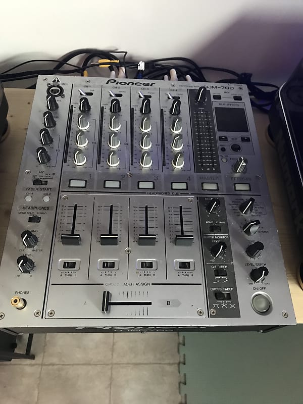 Pioneer DJM-700 4-Channel Professional DJ Mixer - Silver | Reverb