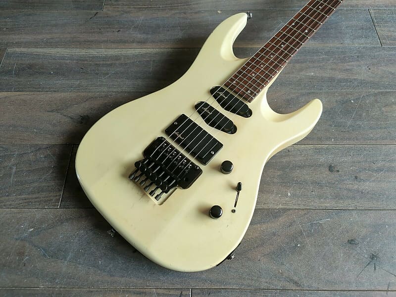 1990's Aria Pro II MA-550 Magna Superstrat SSH (White) | Reverb Canada