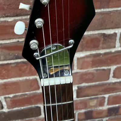 Teisco Sorrento E-10 Offset Electric Guitar 1960’s - Red Burst image 3