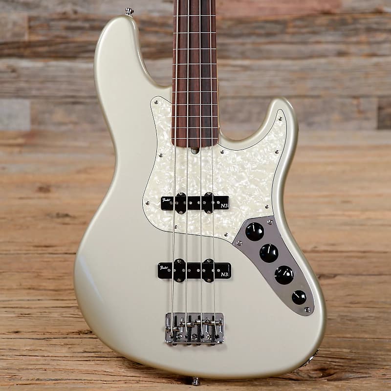 Fender American Standard Jazz Bass Fretless 1999 - 2000 image 3