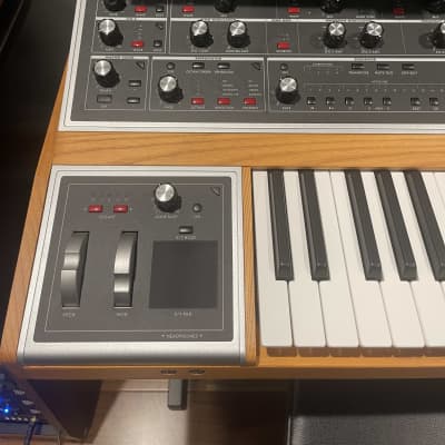 Moog One 16-Voice 61-Key Polyphonic Analog Synthesizer 2018 - Present - Black/Ash image 4
