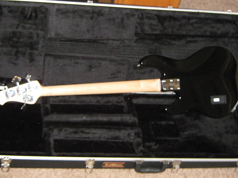 Music Man Sterling Stingray Ray34 Black Matching Headstock W