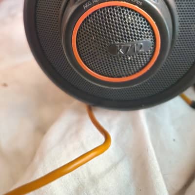 AKG K712 Pro Mixing Reference Headphones – £100 ONO image 2