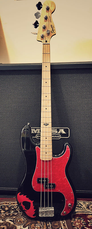 Squier Pete Wentz Artist Series Precision Bass 2007 Black | Reverb