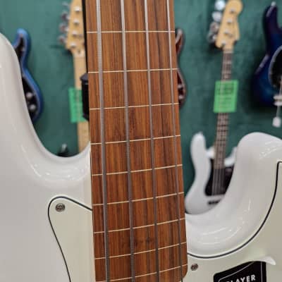 Immagine Fender Player Jazz Bass FRETLESS, Polar White, Pau Ferro - 6