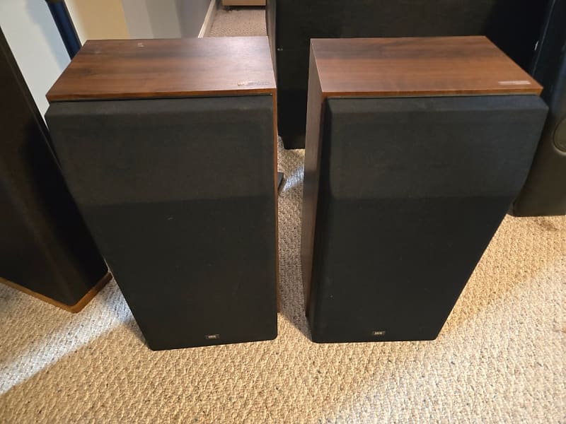 MCS Modular Component Systems Linear Phase Speakers Model 683-8310 - Black  			