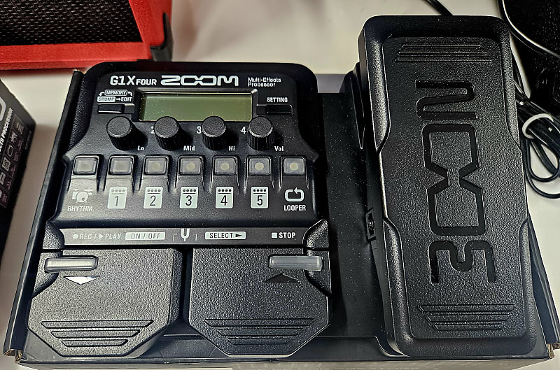 Zoom G1X FOUR