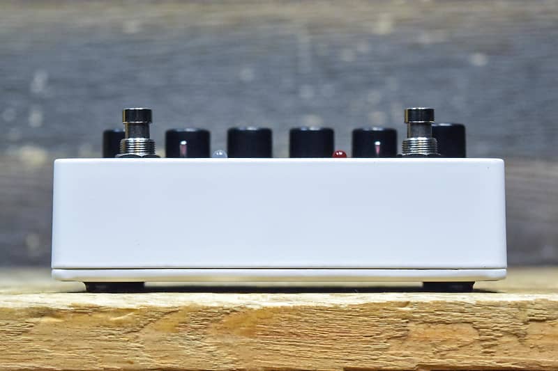 Electro-Harmonix Deluxe Bass Big Muff Pi Bass Distortion