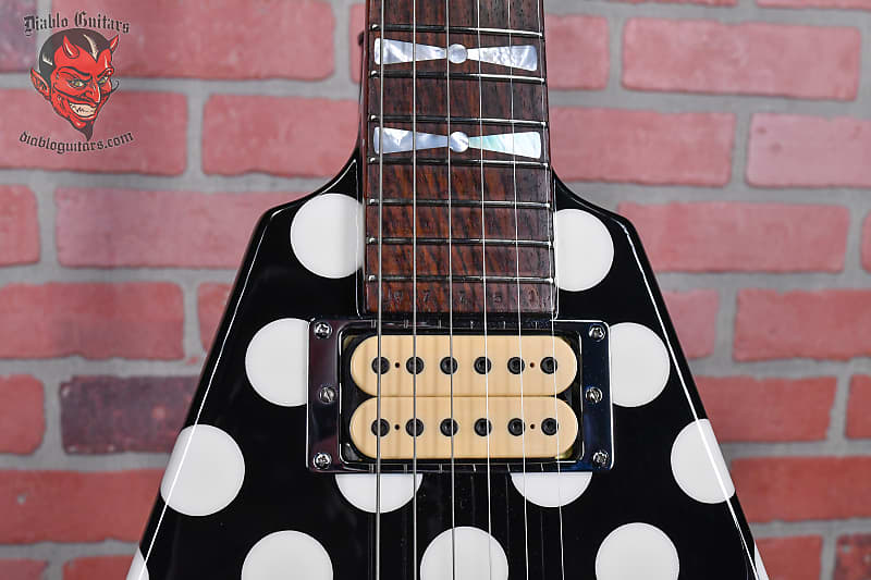 Jackson USA Randy Rhoads Tribute Flying V Black With White Jackson USA Randy Rhoads Tribute Flying V Black With White