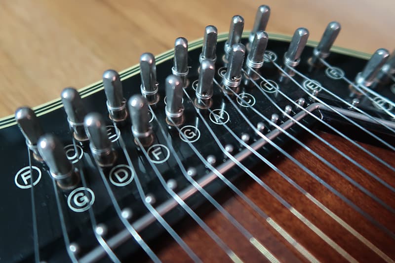 Samick Chromaharp SH-21 (Autoharp)