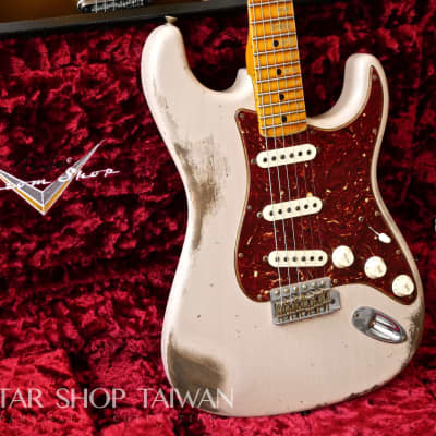 2020 Fender Custom Shop 1969 Stratocaster Heavy Relic-Dirty White Blonde. image 23