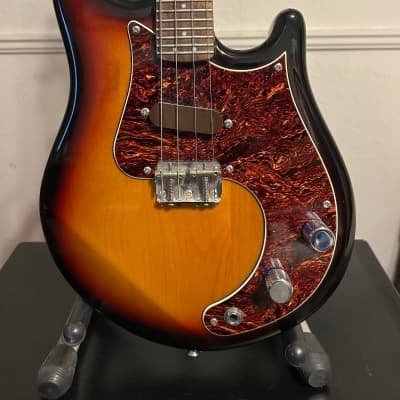 弦楽器 fender mando strat mandocaster Fender Mandolins - Mando Strat Electric, burst finish, free