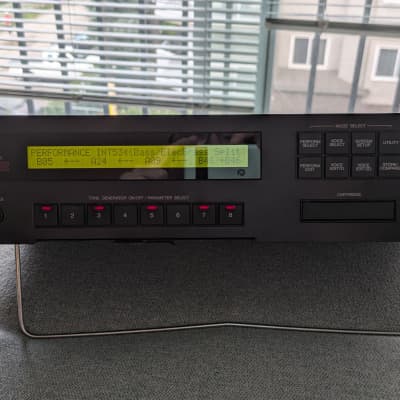 Yamaha TX802 FM Tone Generator 1986 - Black