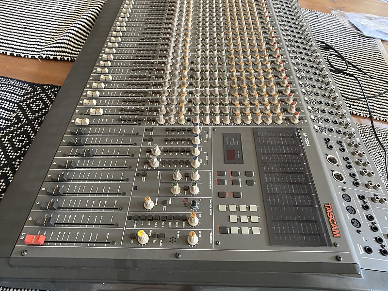 TASCAM M2524 | Reverb
