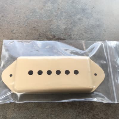 PC-0739 P-90 PICKUP COVER SET