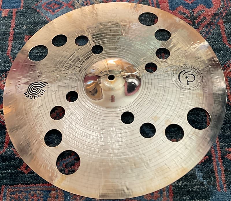(MINT) Pergamon 18” Nautilus Effect Crash - Brilliant image 1