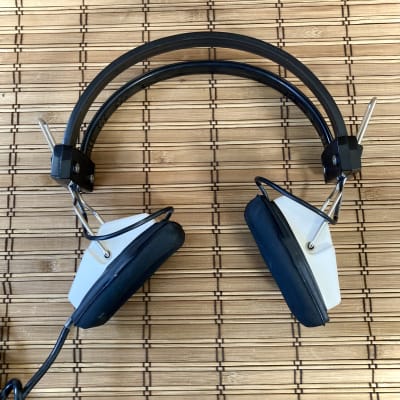 General Educator Headphones • Mono • 600 ohm • 70s image 3