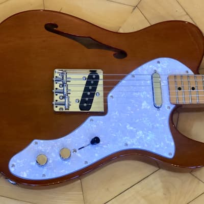 Squier by FENDER Classic Vibe '60s Telecaster Thinline Electric Guitar Natural image 3