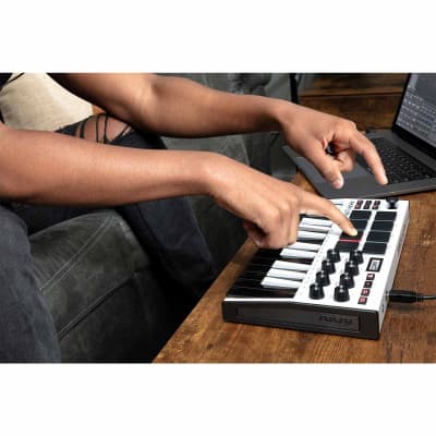 Akai MPK Mini MKII MK3 White 25-Key USB MIDI Keyboard Controller w/Headphones image 16