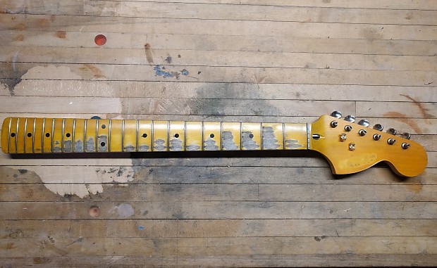 Aged maple neck on sale