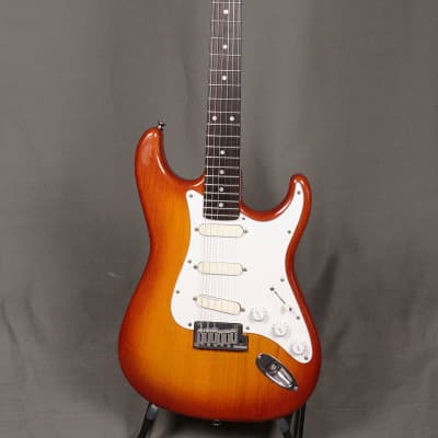 ギター FENDER JAPAN STR-85LS Fender Japan Fender Japan STR-85LS Used Electric Guitar 1980