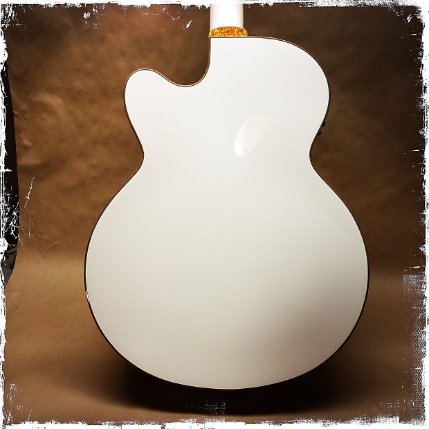 Gretsch G5022CWFE-12 White Falcon Rancher Jumbo 12-String