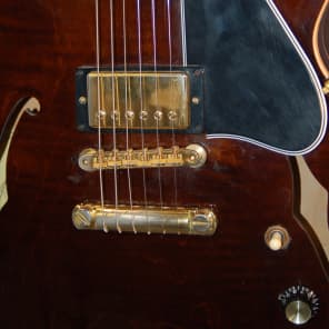 Gibson Custom Shop Dot Reissue ESDT 335 Hardshell Gibson Case 2001 Dark Walnut image 3
