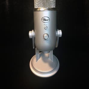 Used BLUE YETI USB Microphone Microphones