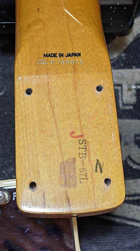 LEFTY Fender Japan M.I.J. 