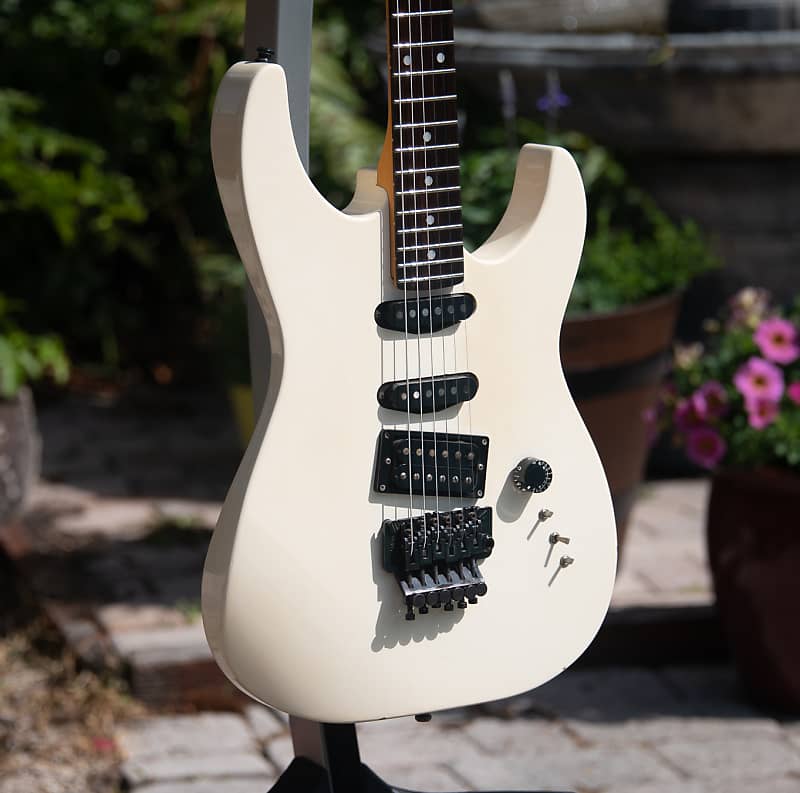 KRAMER JK3000 エレキギター Kramer JK-3000 White | The Music Zoo
