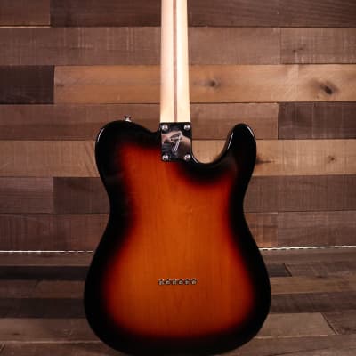 Fender Player Telecaster Left-Handed, Maple FB, 3-Color Sunburst image 4