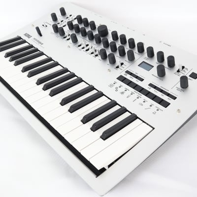 Korg Minilogue 37-Key Polyphonic Analogue Synth Keyboard Synthesizer *Demo* image 2