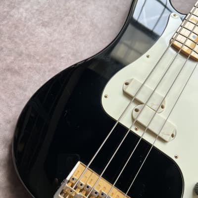 Fender Precision Bass Elite I Maple Fretboard Gold Hardware 1983 - Black image 4