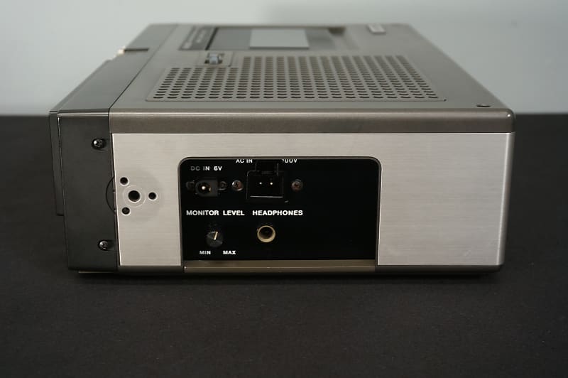SONY　　TC-3000SD Sony TC-3000SD Vintage Portable Stereo Cassette Recorder