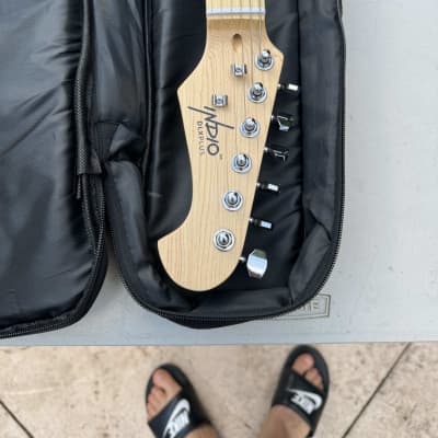 New Sunburst Ash Body Indio Cali DLX Plus HSS Electric Guitar with Gig Bag - Wilkinson Bridge/Pickups, White Pickguard, Maple Fingerboard image 4