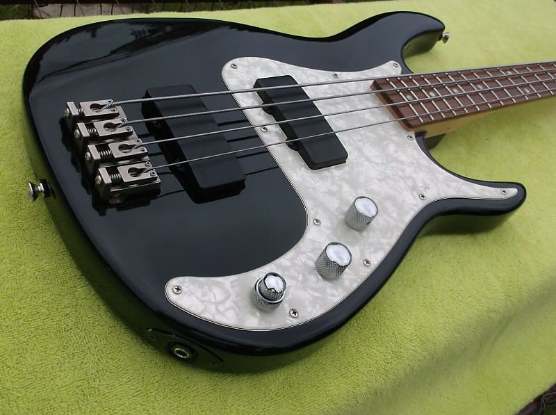Peavey USA Axcelerator 2T Electric Bass (2tek bridge) Reverb