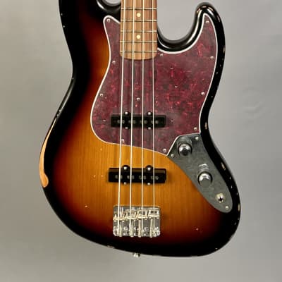 Fender Limited Edition 60th Anniversary Road Worn Jazz Bass 3-Color Sunburst image 2