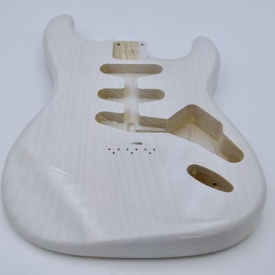 4lbs 3oz BloomDoom Nitro Lacquer Aged Relic White Blonde Hardtail S-Style Vintage Custom Guitar Body image 2