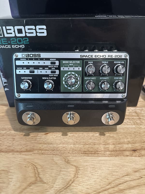 Boss RE-202 Space Echo