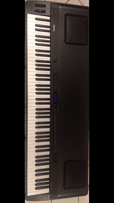 Yamaha P200 - Electronic Piano