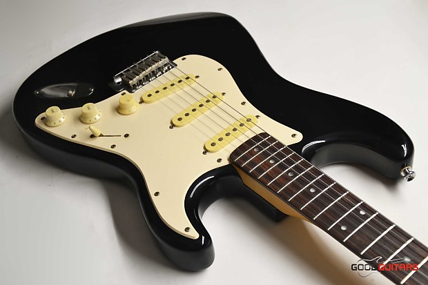 MARINA..m.st.8！エレキギター… MARINA..m.st.8！エレキギター…