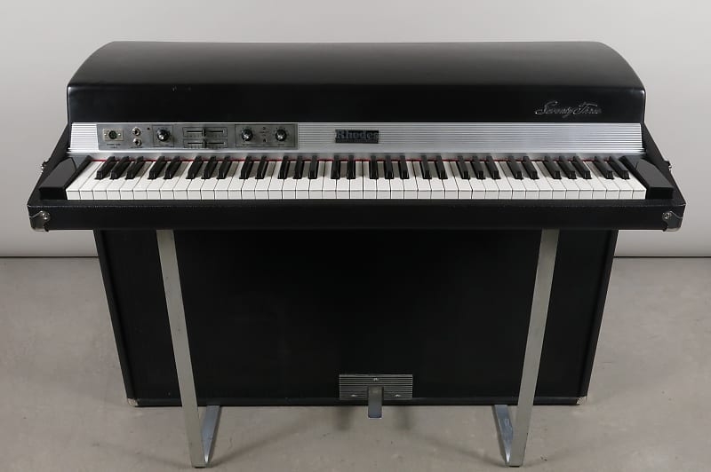 Rhodes piano モデルFR7710 スーツケース　 73鍵盤 Rhodes piano モデルFR7710 スーツケース 73鍵盤 - メルカリ