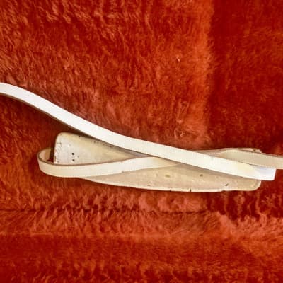 Bobby Lee No-Mishap Guitar Strap 1960's White Leather image 3