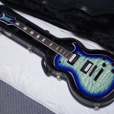 Dean Thoroughbred Select Quilt Top electric guitar Ocean Burst - Trans Blue w/ Exotic Case image 1