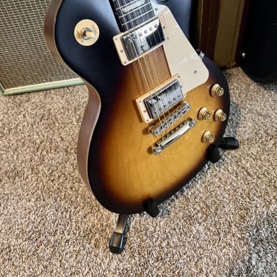 Gibson Les Paul Tribute 2019 - Present - Satin Tobacco Burst image 2