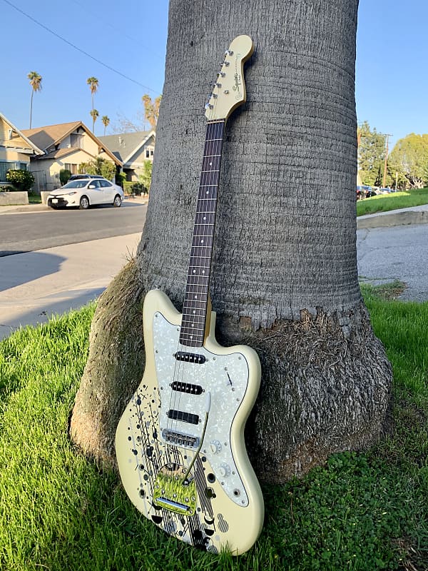 Squier Jazzmaster fender MAMI SCANDAL SCANDAL MAMI JAZZMASTER